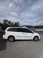 Chrysler Town and Country Touring-L 2015