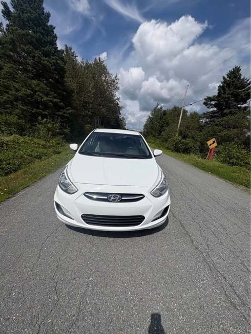 Hyundai Accent 2015