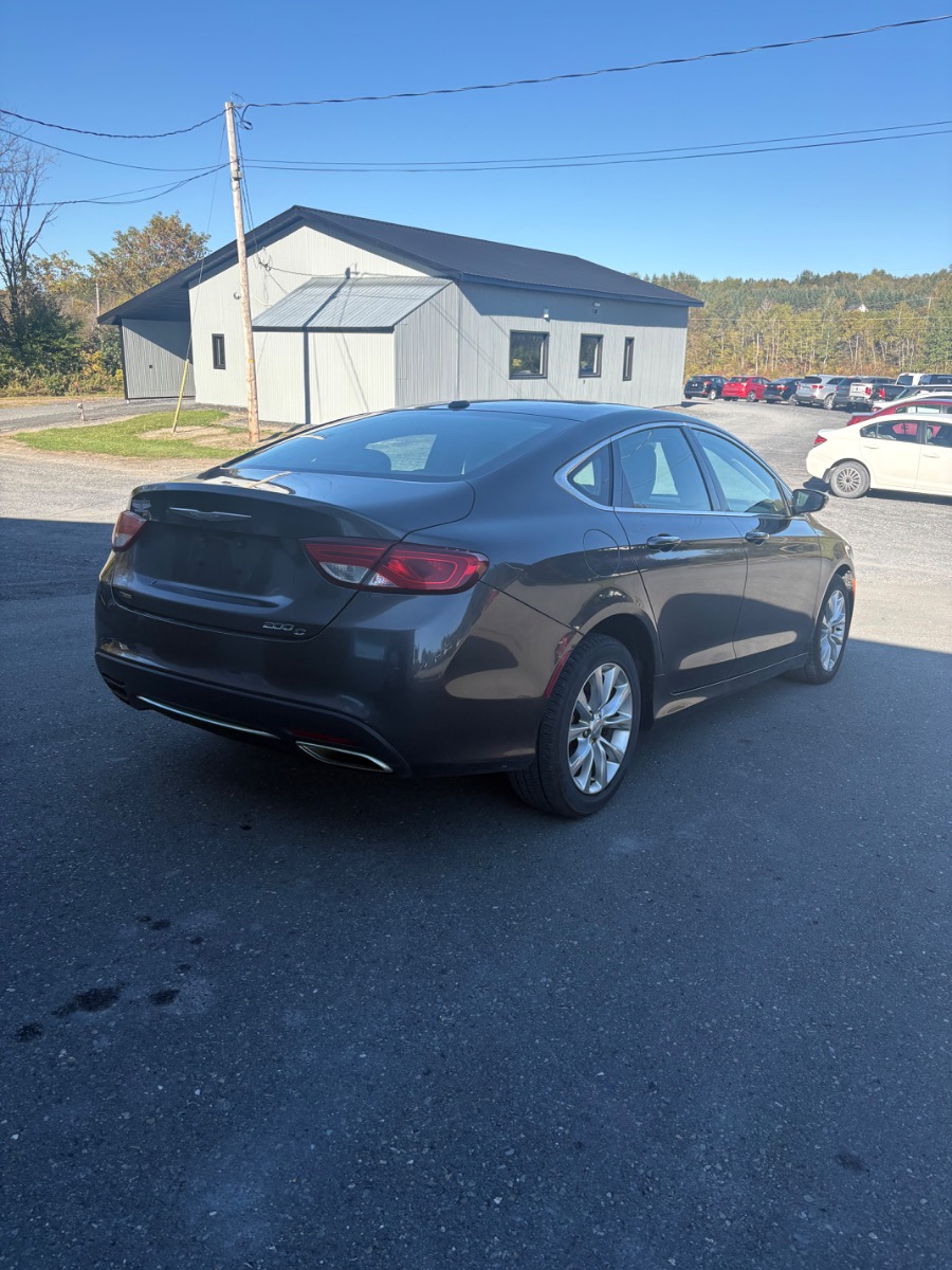 Chrysler 200 2015